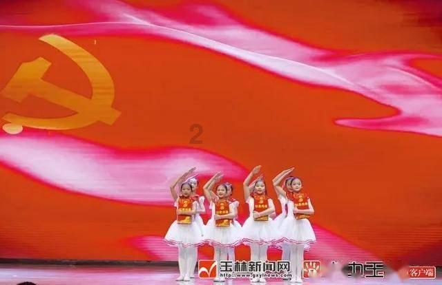 第一次发文应该去哪里好呢？17k，，还是创世好呀？？游戏画面