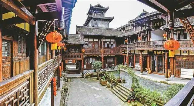 两会观察:数字经济浪立潮头,贵州算力乘“云”而上