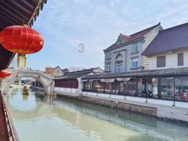 逃离废弃的建筑