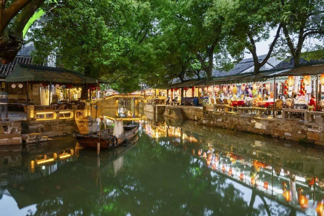买新房时需要关注房子的哪些信息？哪些房子是华而不实的？游戏画面